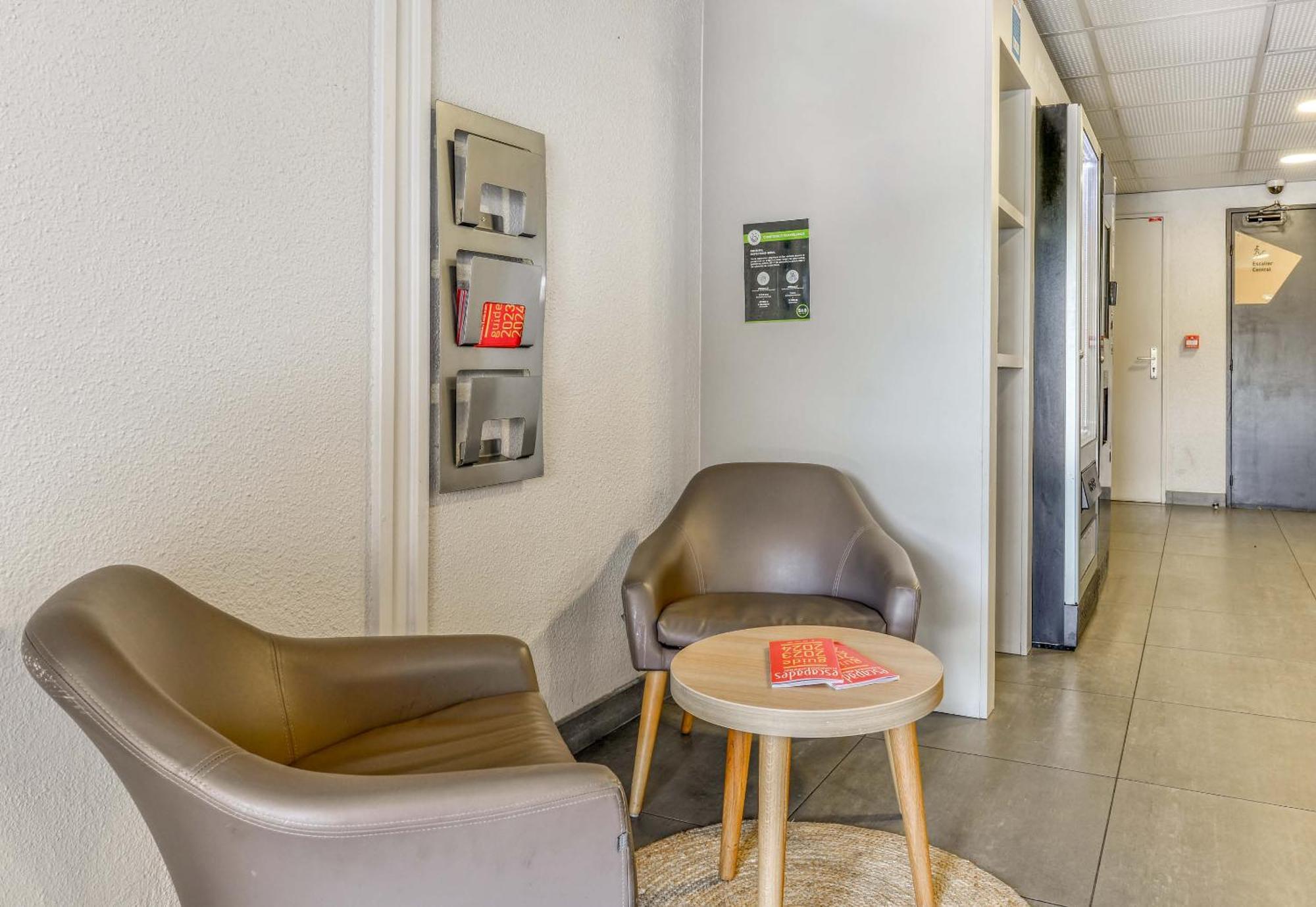 B&B Hotel Narbonne 1 Exterior photo